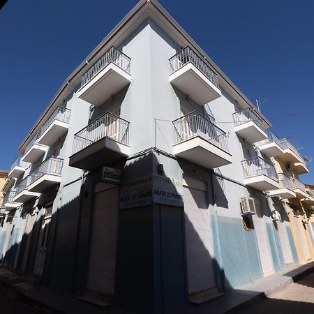 Magnolia - Apartment In Каламата Екстер'єр фото